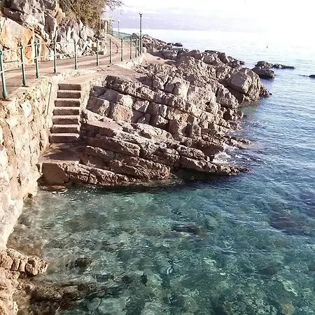 דירה Garden אופטיה